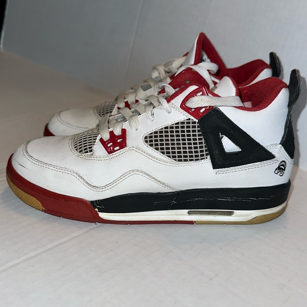 Air Jordan Retro 4s “Mars”